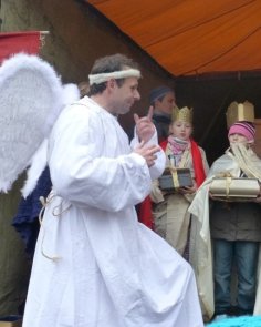 Balthasar spricht zu den Kindern