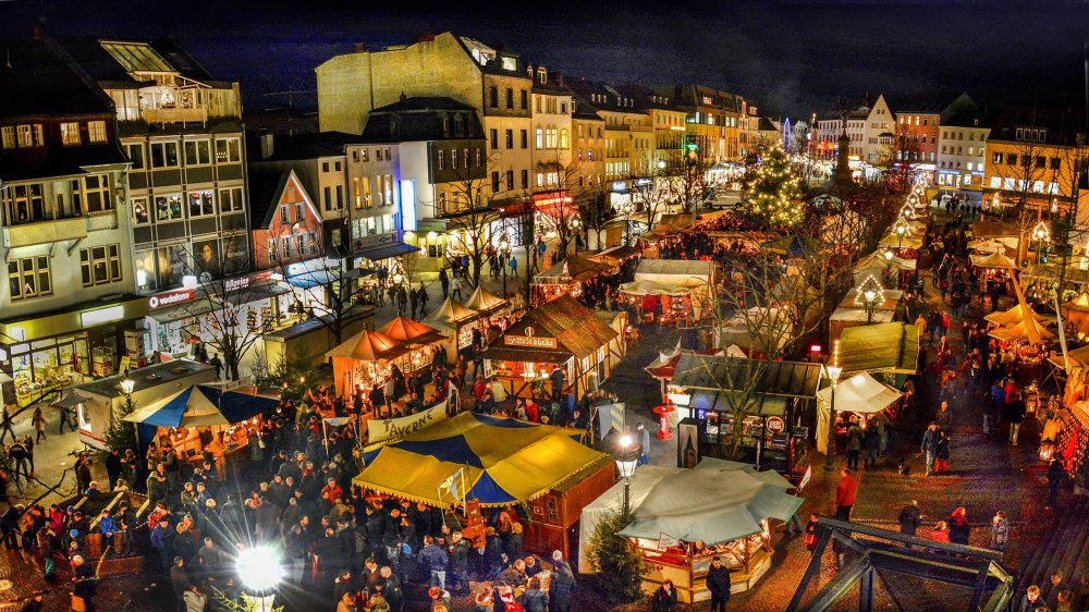 Mittelalterlicher Markt zur Weihnachtszeit